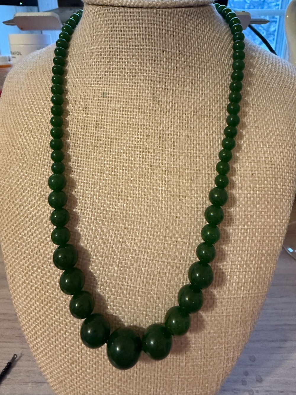 Green Bead Necklace - Classic Women's Jewelry